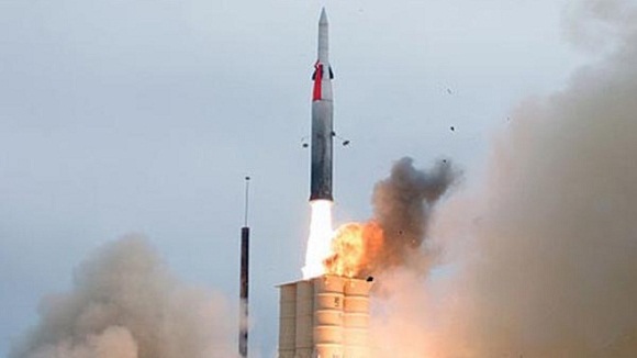 Trang bị Arrow 3 để đánh chặn tên lửa đạn đạo liên lục địa ICBM.